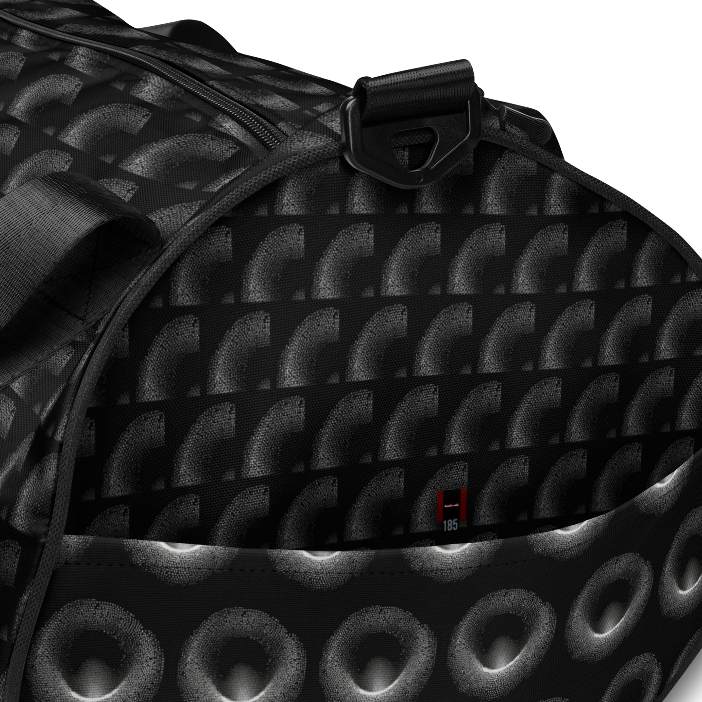 Crafted from durable 100% polyester and featuring sturdy, water-resistant fabric, this gym bag from beats.cali. combines fun with functionality. Perfect for stashing your workout essentials, it comes equipped with plenty of pockets to keep you organized. The fabric weight of 9.91 oz/yd² (336 g/m²) ensures durability.