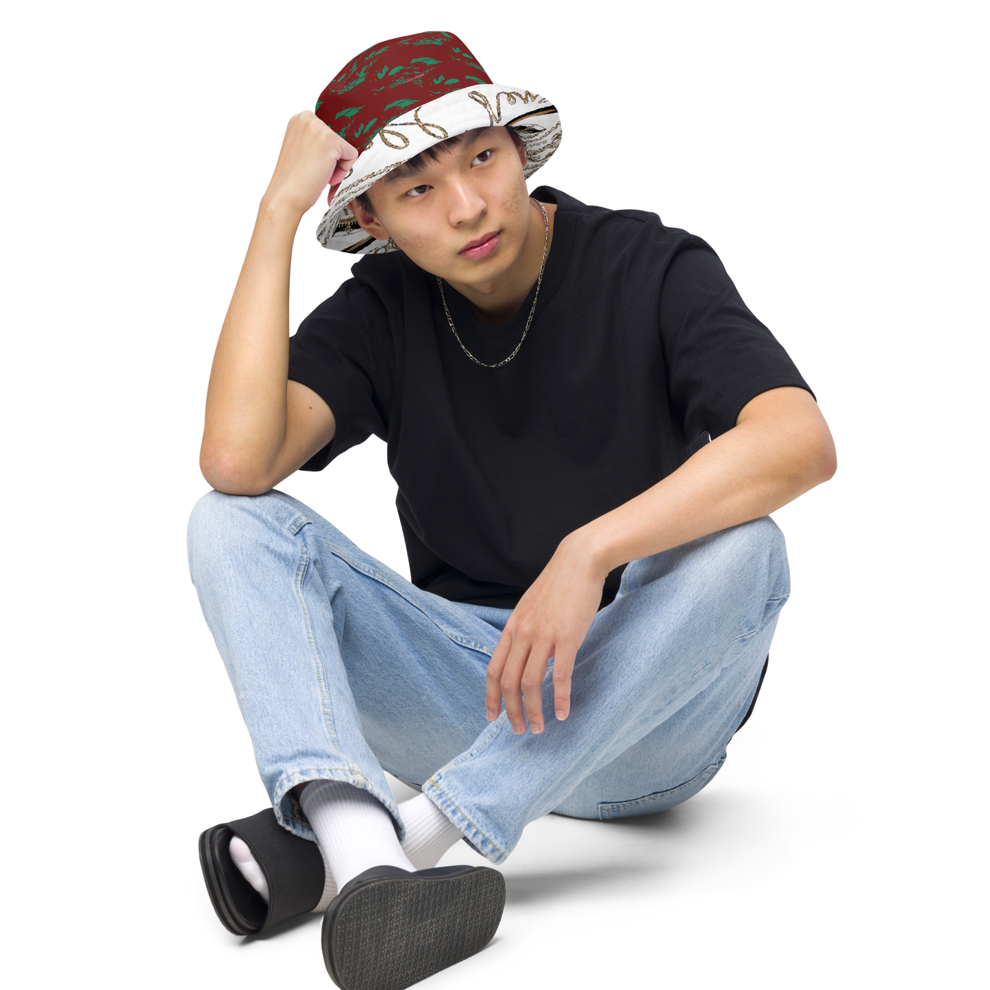 Reversible bucket hat