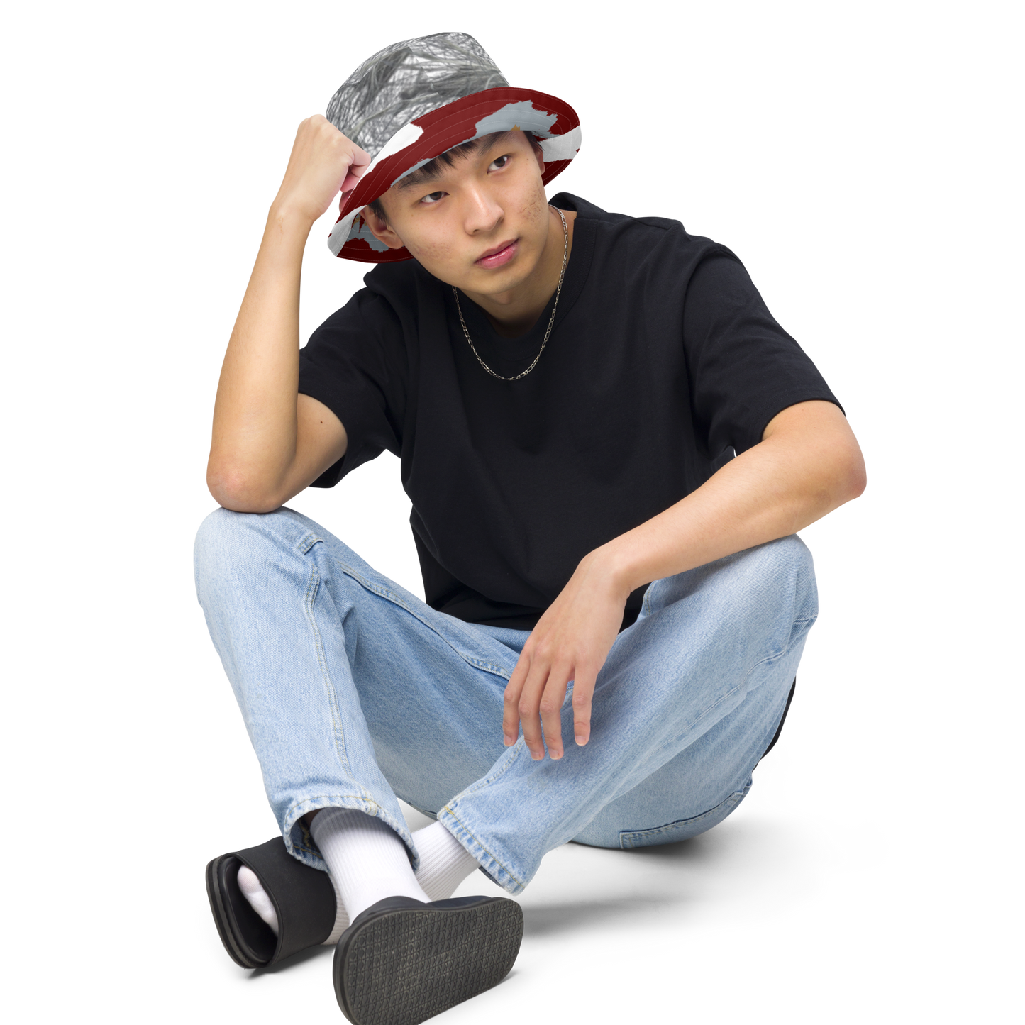 Reversible bucket hat