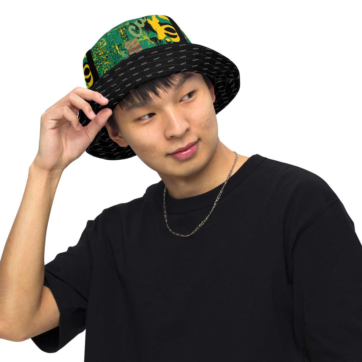 Reversible bucket hat