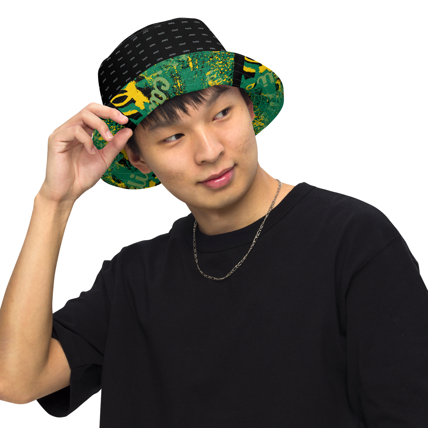 Reversible bucket hat