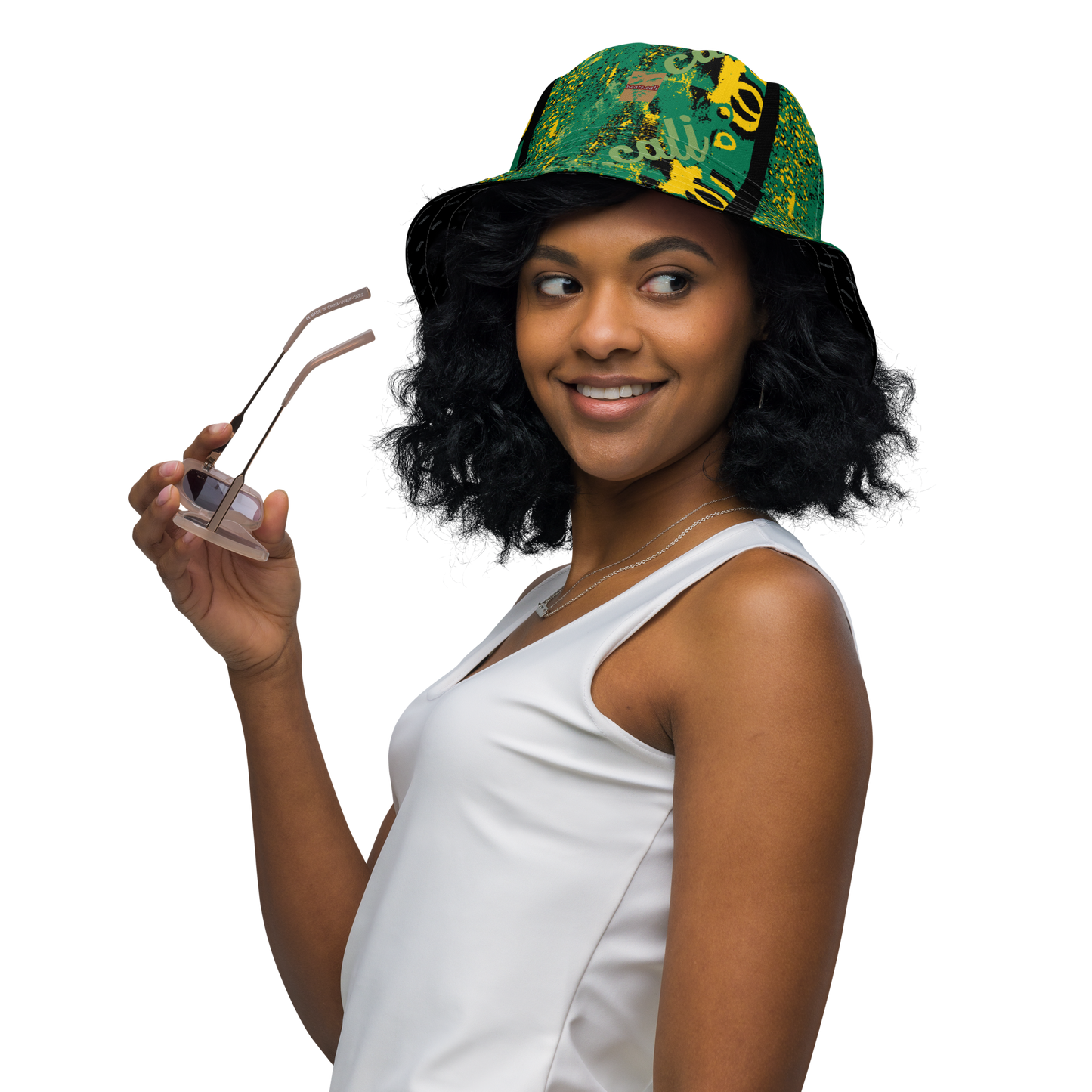 Reversible bucket hat