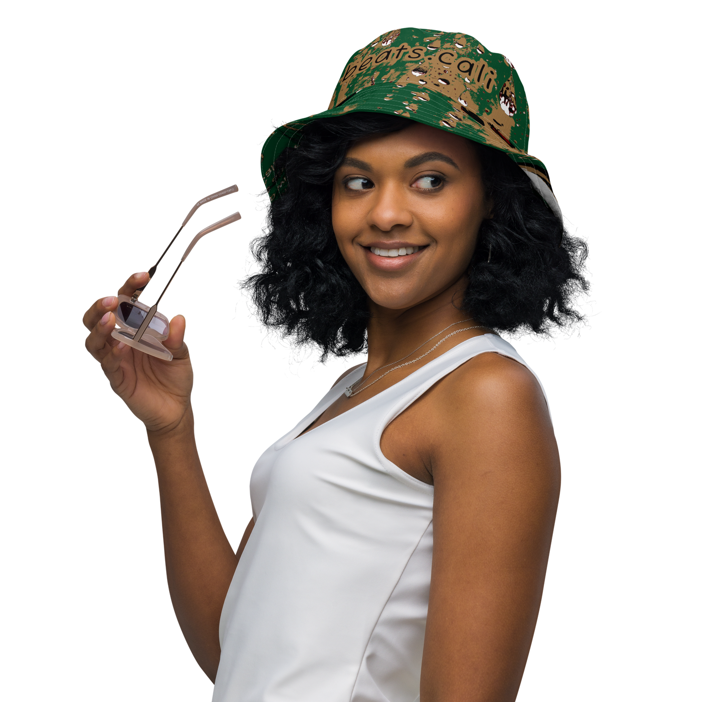 Reversible bucket hat