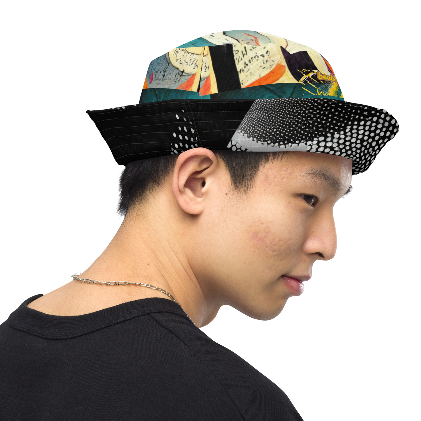 Reversible bucket hat