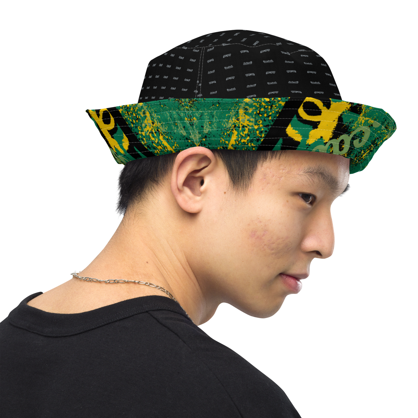 Reversible bucket hat