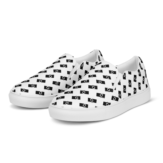 Men’s slip-on canvas shoes