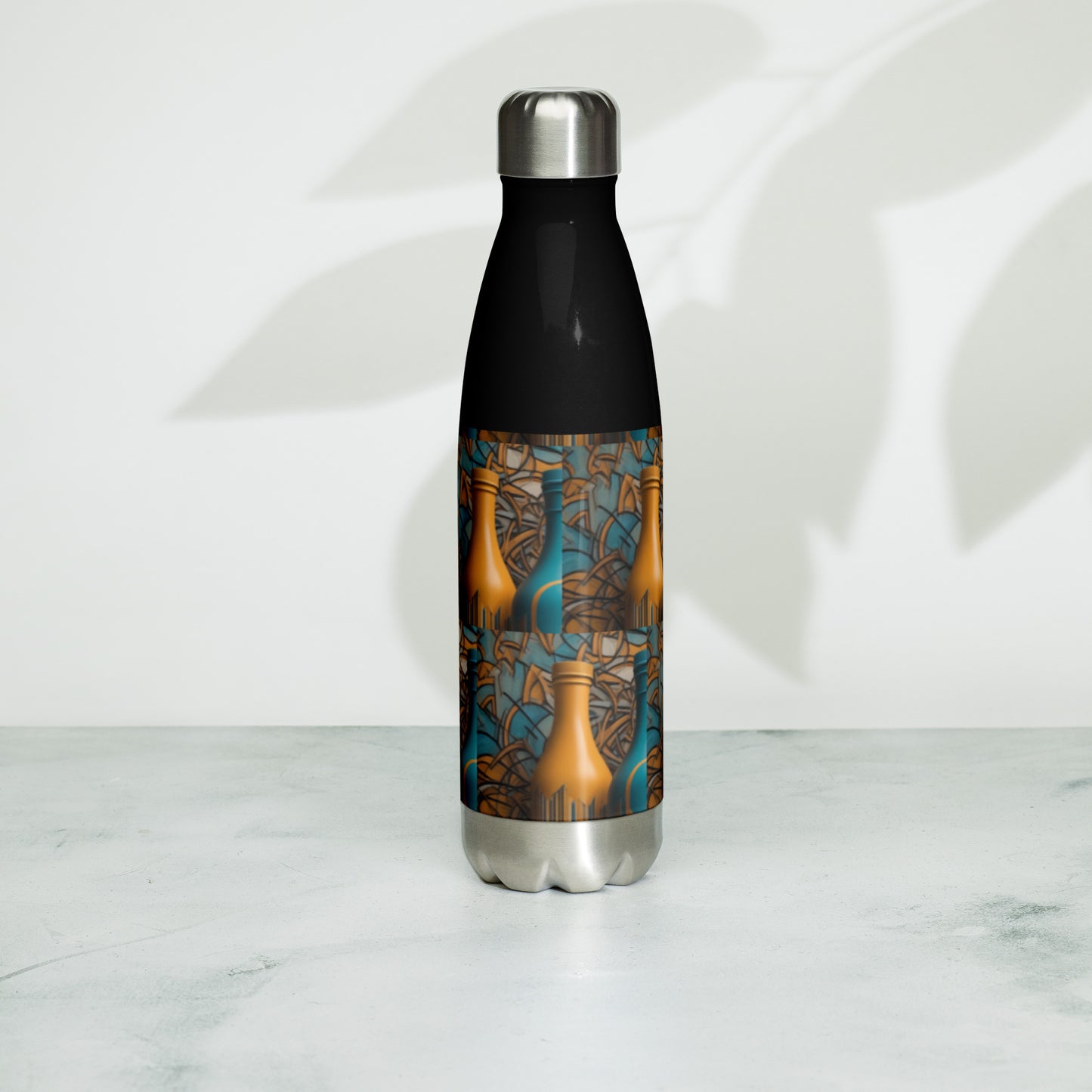 This beats.cali 17-ounce, double-walled stainless steel water bottle is ideal for your daily activities. It will maintain the temperature of your beverage, hot or cold, for hours. Additionally, it has an odour- and leak-proof cap. Place it in your car's cup holder on your way to work, bring it along on hikes, or pack it in your bag for whenever you're thirsty.