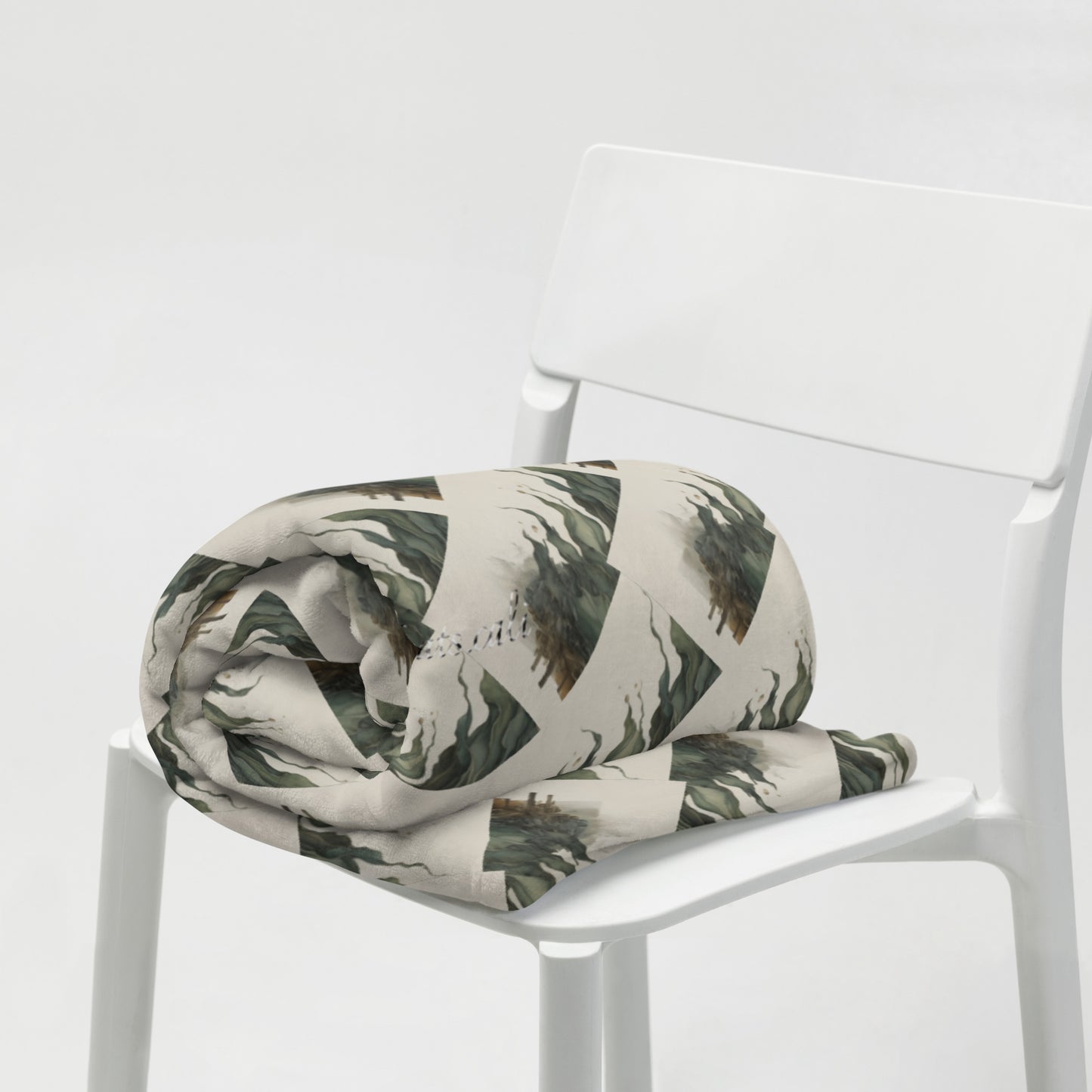 • Composed of 100% polyester • Features a soft silk touch fabric • Design printed on one side • White on the reverse side • Easy to care for, machine-washable • Hypoallergenic properties • Flame retardant quality