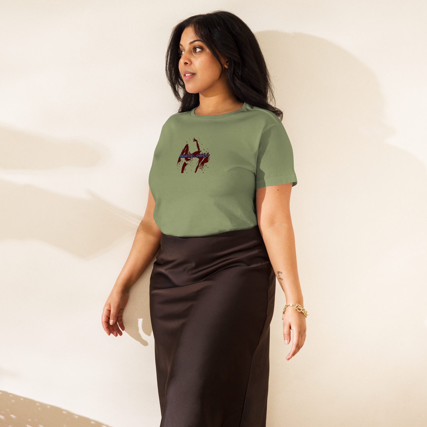 Women’s high-waisted t-shirt