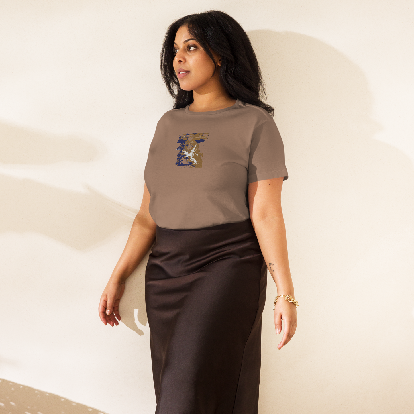 Women’s high-waisted t-shirt