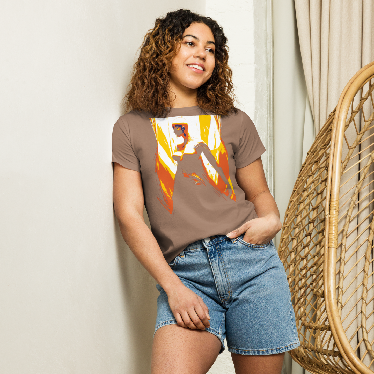 Women’s high-waisted t-shirt