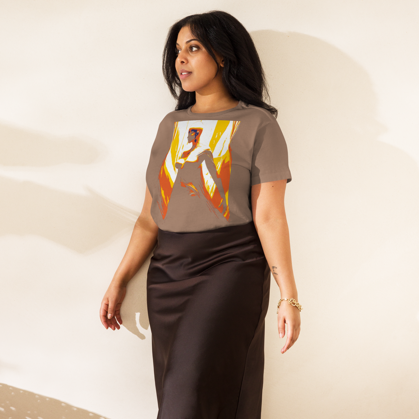 Women’s high-waisted t-shirt