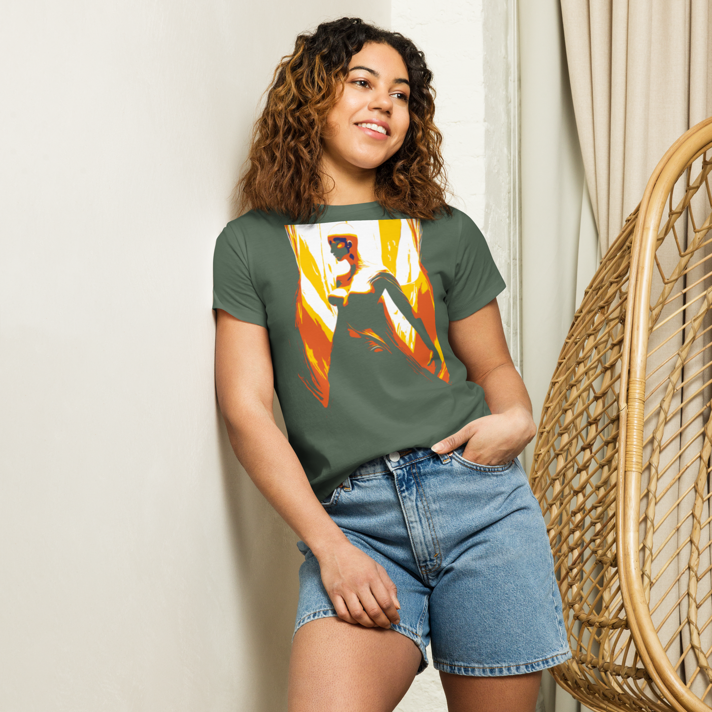 Women’s high-waisted t-shirt