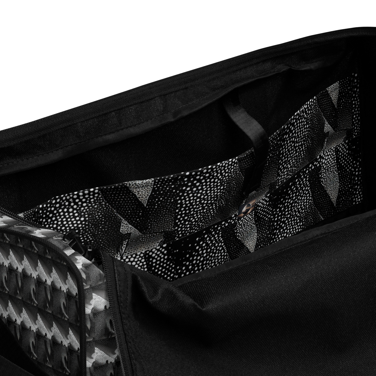 No matter where your adventures take you, beats.cali duffle bag ensures stability with T-piping, providing peace of mind as you navigate through bustling airports or busy city streets. Plus, with a mesh side pocket, accessing must-have items has never been more convenient.  Elevate your travel experience with our Art-Inspired Duffle Bag—a perfect blend of durability, style, and functionality that's ready to accompany you on every journey.