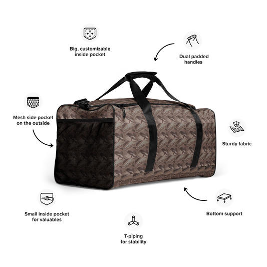 'beats.cali' Duffle Bag as the art-inspired spacious duffle bag has you covered in style and functionality for every occasion. The bag’s shoulder strap is adjustable and removable. Its dual padded handles with Velcro fastening ensures easy carrying. Contents do stay organized and safe with its multiple inside pockets.