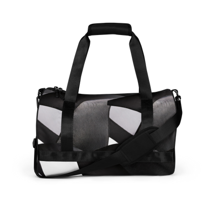 Crafted from durable 100% polyester and featuring sturdy, water-resistant fabric, this gym bag from beats.cali. combines fun with functionality. Perfect for stashing your workout essentials, it comes equipped with plenty of pockets to keep you organized. The fabric weight of 9.91 oz/yd² (336 g/m²) ensures durability.