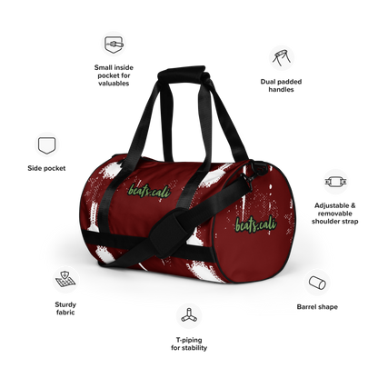 Crafted from durable 100% polyester and featuring sturdy, water-resistant fabric, this gym bag from beats.cali. combines fun with functionality. Perfect for stashing your workout essentials, it comes equipped with plenty of pockets to keep you organized. The fabric weight of 9.91 oz/yd² (336 g/m²) ensures durability.