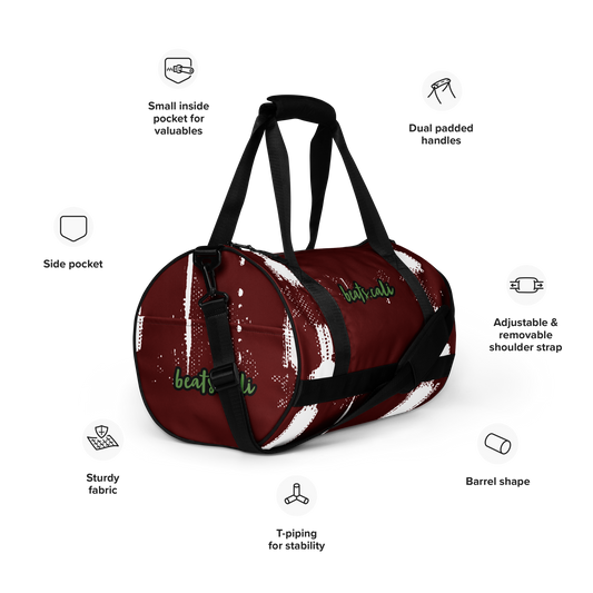 Crafted from durable 100% polyester and featuring sturdy, water-resistant fabric, this gym bag from beats.cali. combines fun with functionality. Perfect for stashing your workout essentials, it comes equipped with plenty of pockets to keep you organized. The fabric weight of 9.91 oz/yd² (336 g/m²) ensures durability.