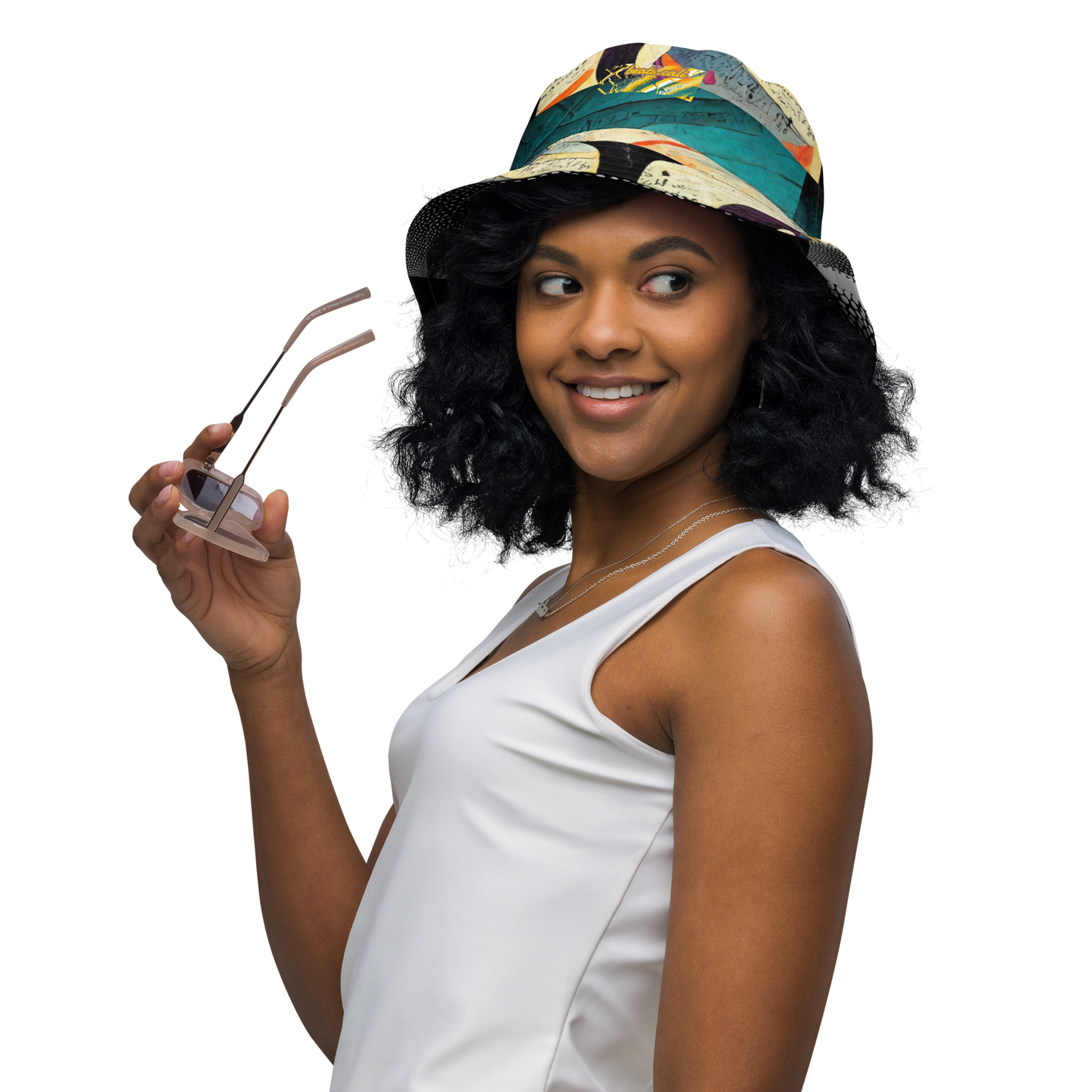 Reversible bucket hat