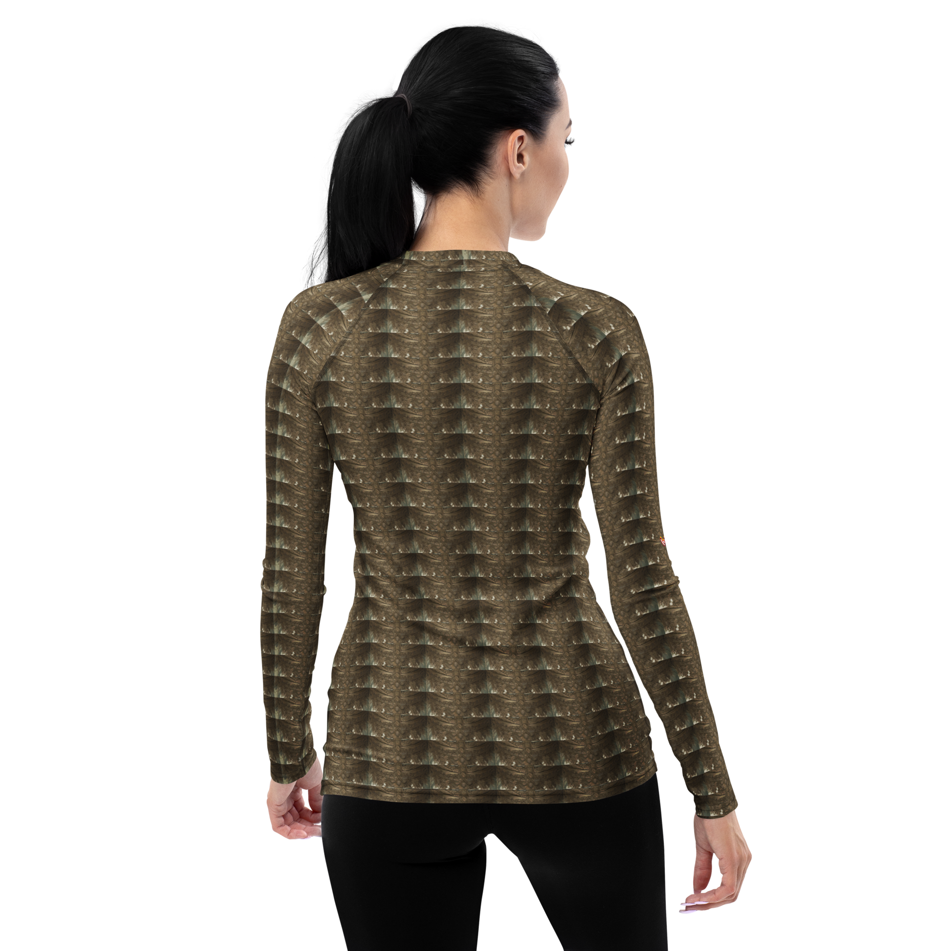Constructed from 82% polyester ,18% spandex, this rash guard features a soft, four-way stretch fabric that contours perfectly to your body. Engage confidently; with your skin safeguarded against damaging UV rays, its UPF 50+ protection ensures that ultimate protection. beats.cali’s rash guards are built for endurance