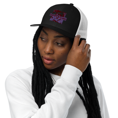 Closed-back trucker cap