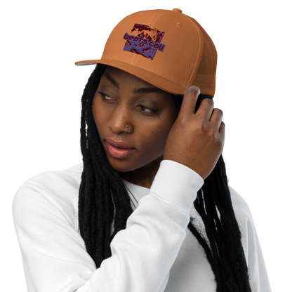 Closed-back trucker cap