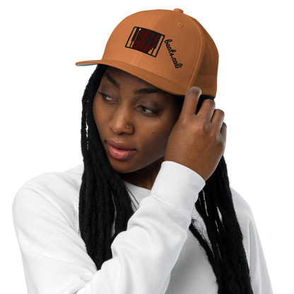 Closed-back trucker cap