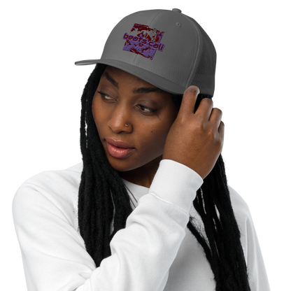 Closed-back trucker cap