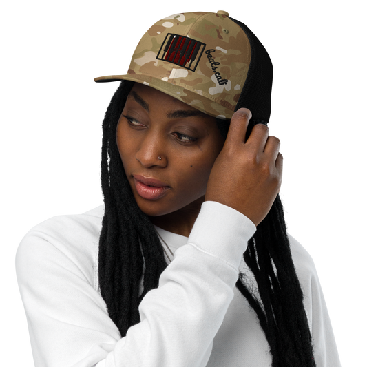 Closed-back trucker cap