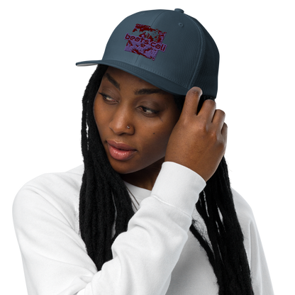 Closed-back trucker cap