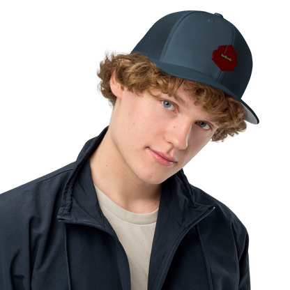 Closed-back trucker cap