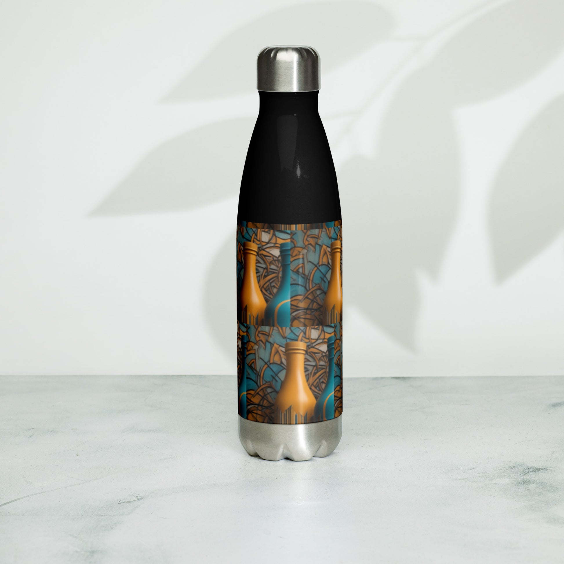 This beats.cali 17-ounce, double-walled stainless steel water bottle is ideal for your daily activities. It will maintain the temperature of your beverage, hot or cold, for hours. Additionally, it has an odour- and leak-proof cap. Place it in your car's cup holder on your way to work, bring it along on hikes, or pack it in your bag for whenever you're thirsty.