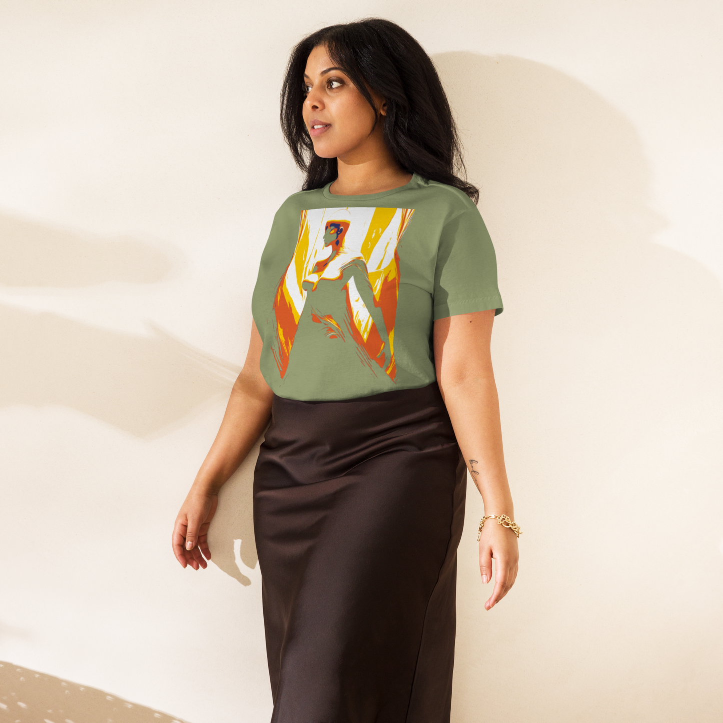 Women’s high-waisted t-shirt