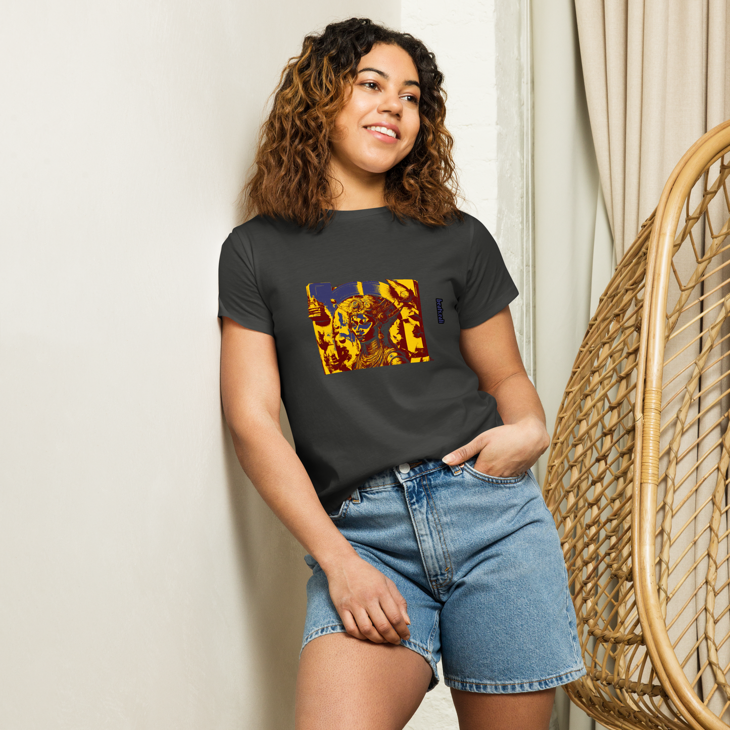 Women’s high-waisted t-shirt