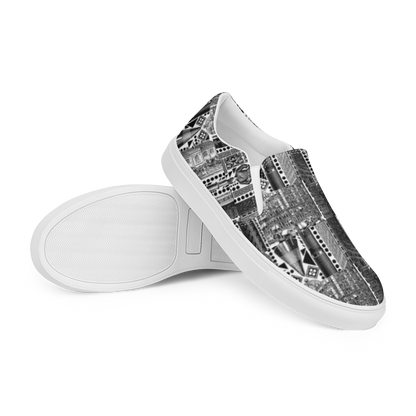 Women’s slip-on canvas shoes